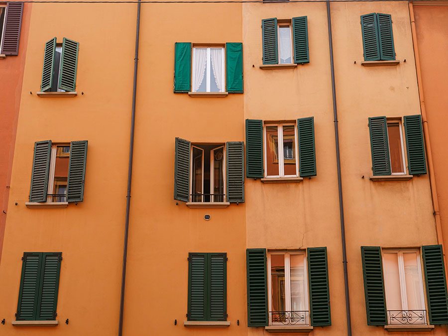 klimatyczne uliczki atrakcje w Bolonii