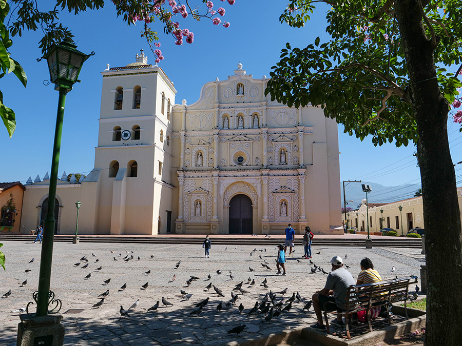 Comayagua miasto kolonialne atrakcje w Hondurasie