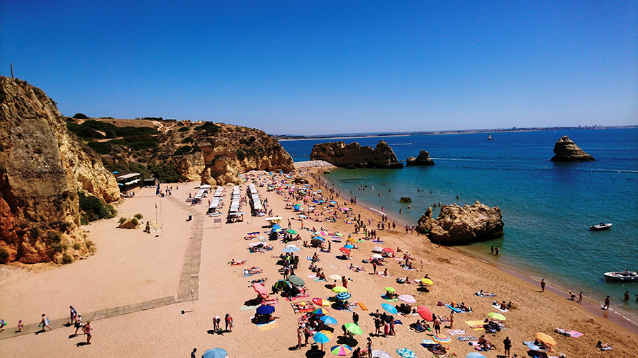 praia dona ana algarve portugalia