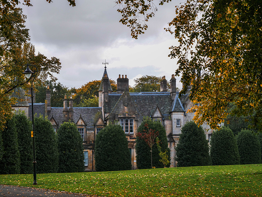 tollcross park mansionhouse jesień w szkocji